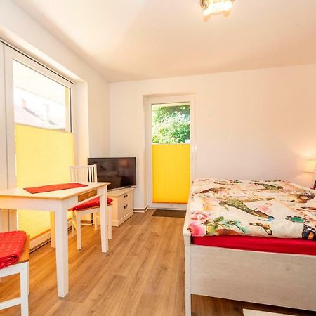Villa Mia Nr 1 Mit Terrasse Eg 1 Raum Wohnung เกอเรน ภายนอก รูปภาพ