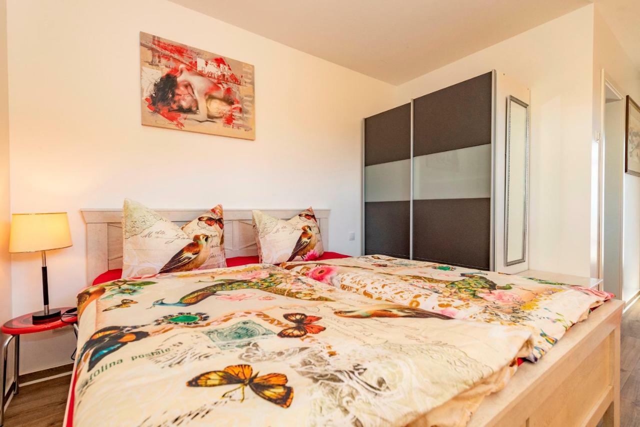Villa Mia Nr 1 Mit Terrasse Eg 1 Raum Wohnung เกอเรน ภายนอก รูปภาพ